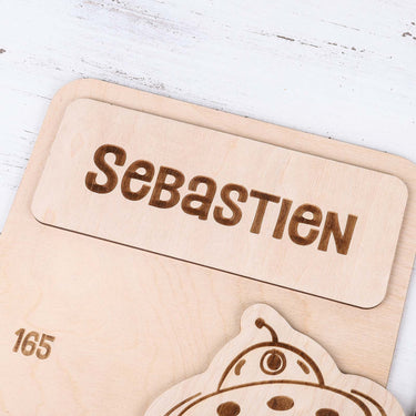 Banda de măsurare pentru copii pe perete – univers