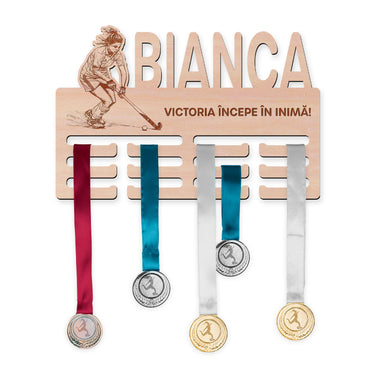 Suport medalii – Hochei pe iarbă, femeie