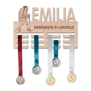 Suport medalii – Drumeție, femeie