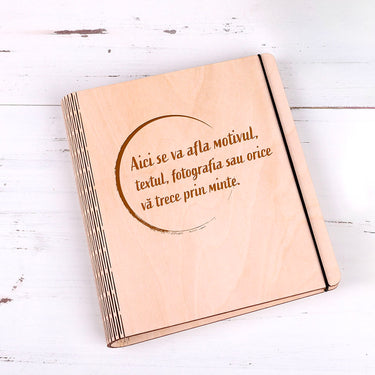Jurnal cu copertă din lemn - Motiv personalizat