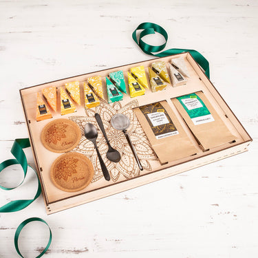 Set de ceai PREMIUM în cutie de lemn cu motiv personalizat